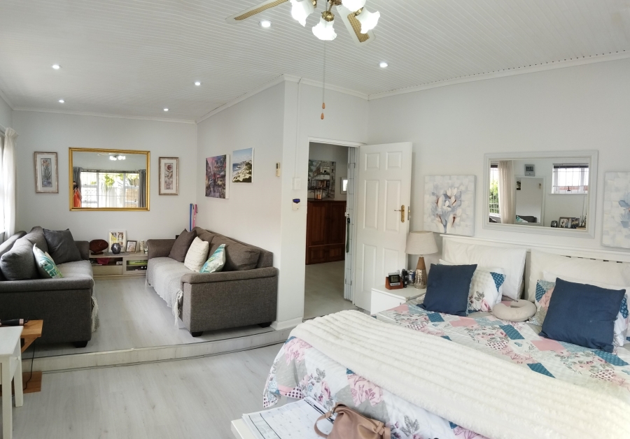 4 Bedroom Property for Sale in Azalea Park Eastern Cape